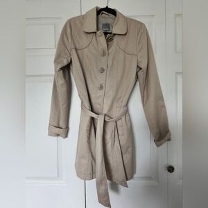 Reitmans Classic Women's Beige Trench Coat with Belt